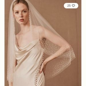 A.B. Ellie for BHLDN Hayden Pearl Fingertip Veil, brand new